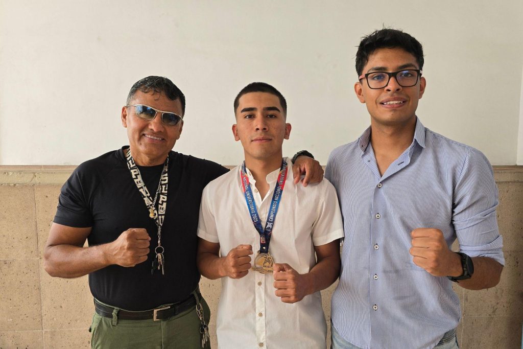 Estudiantes de la UASLP brillan en el Boxeo Universitario Nacional