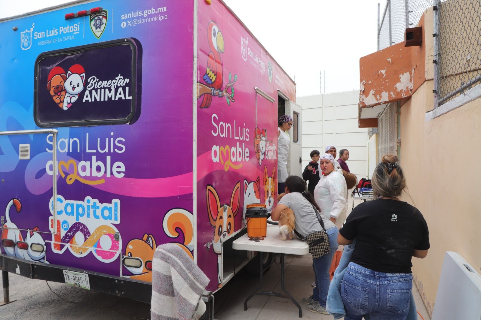 Gobierno Municipal y asociación civil Dog Lovers impulsan cultura de responsabilidad y bienestar animal desde la infancia