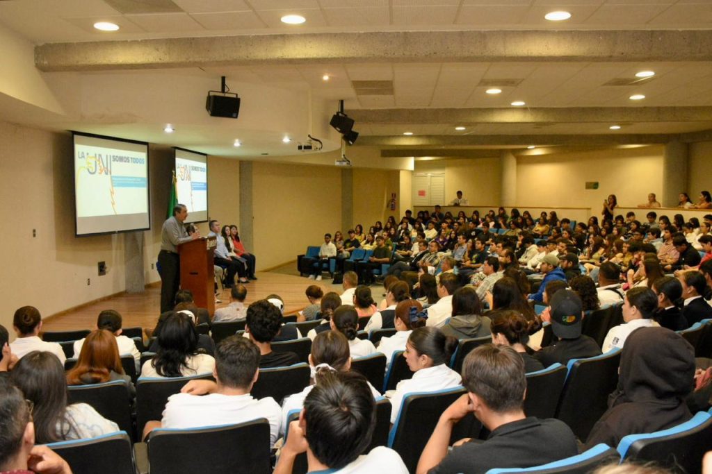 Rector de la UASLP destaca crecimiento y proyectos en el campus Matehuala Prensa y difusión