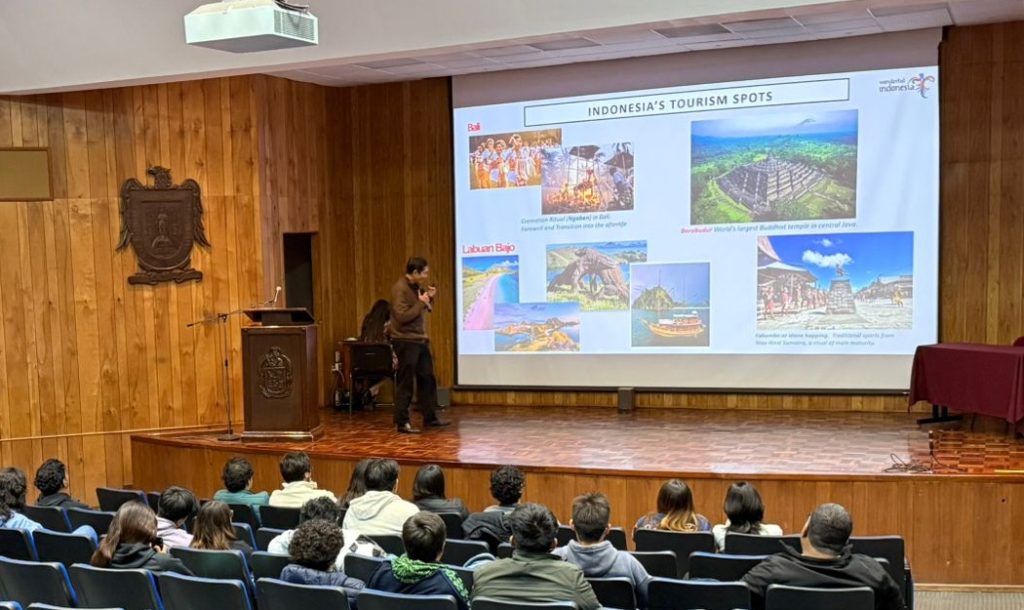 Representantes de la Embajada de Indonesia visitan la UASLP para promover cooperación bilateral